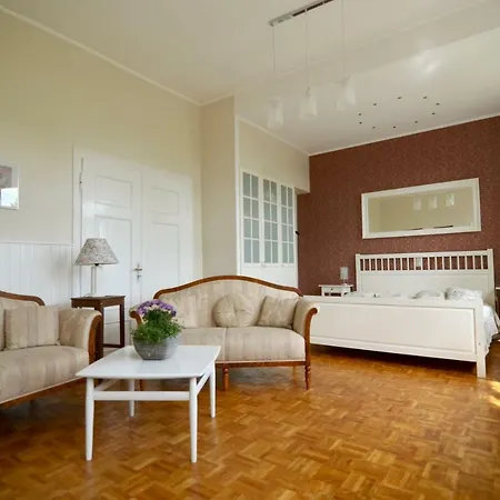 Altes Pfarrhaus Apartment Gondershausen